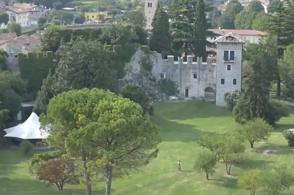 Rent a Castle antique manor in Vittorio Veneto ( TV)