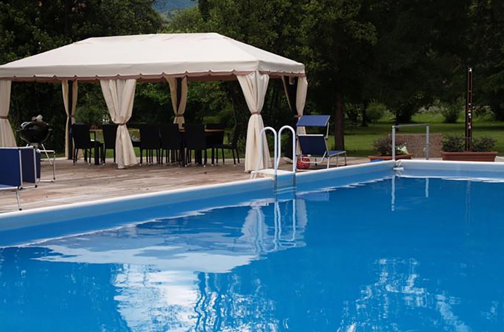 villa private swimming pool